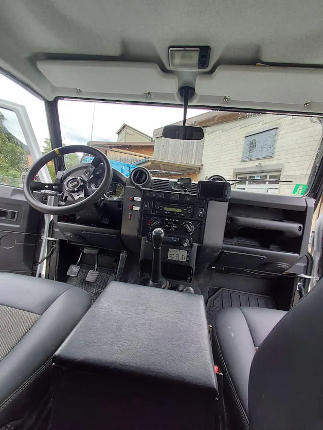 Land Rover Defender 110 2.4 Tdi SW