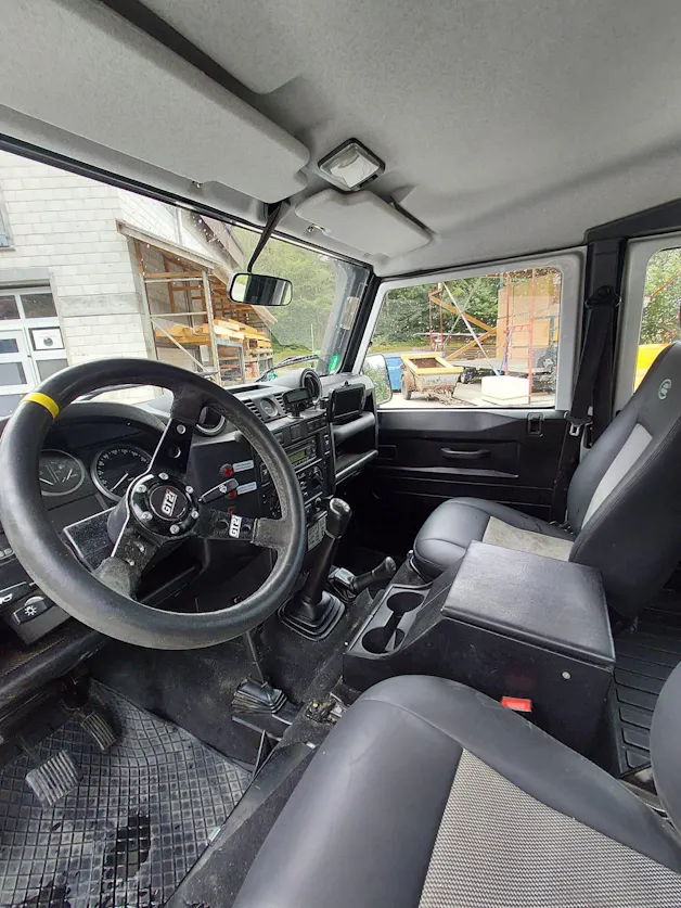 Land Rover Defender 110 2.4 Tdi SW