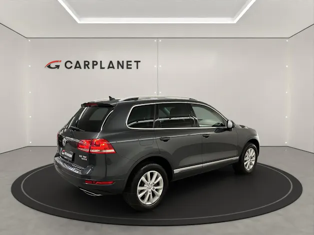 VW Touareg 3.0 V6 TDI 245 BMT Black Pearl