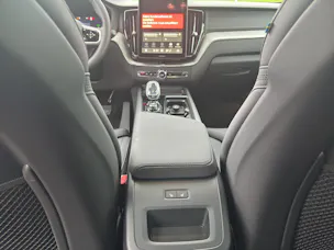 VOLVO XC60 2.0 T6 TE Ultra Dark eAWD