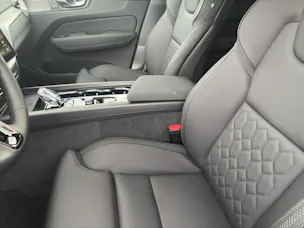 VOLVO XC60 2.0 T6 TE Ultra Dark eAWD