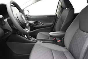 Toyota Yaris 1.5 VVT-i HSD Trend