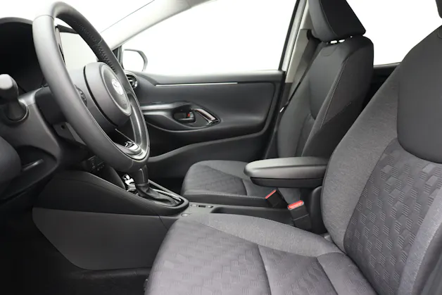 Toyota Yaris 1.5 VVT-i HSD Trend