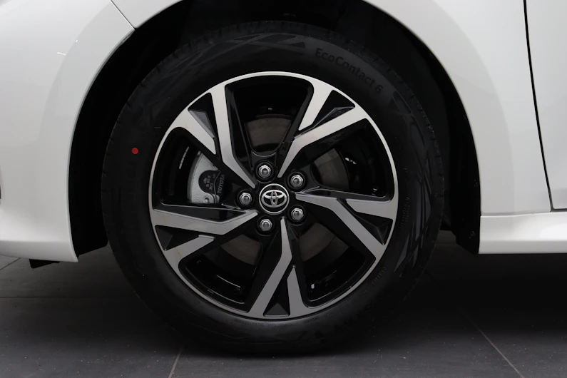 Fahrzeugbild TOYOTA YARIS