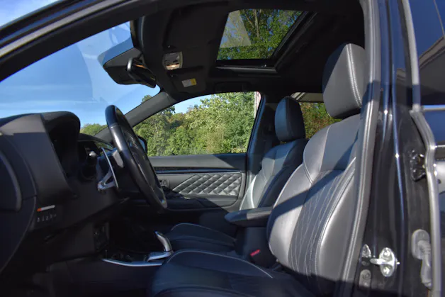 Mitsubishi Outlander 2.4 PHEV Diamond S-Edition 4WD Automatic