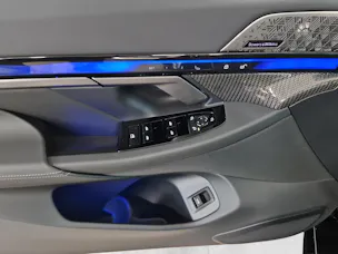 BMW M5 xDrive Touring