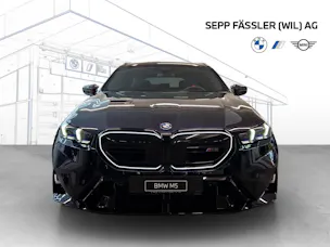 BMW M5 xDrive Touring