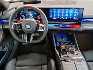 BMW M5 xDrive Touring