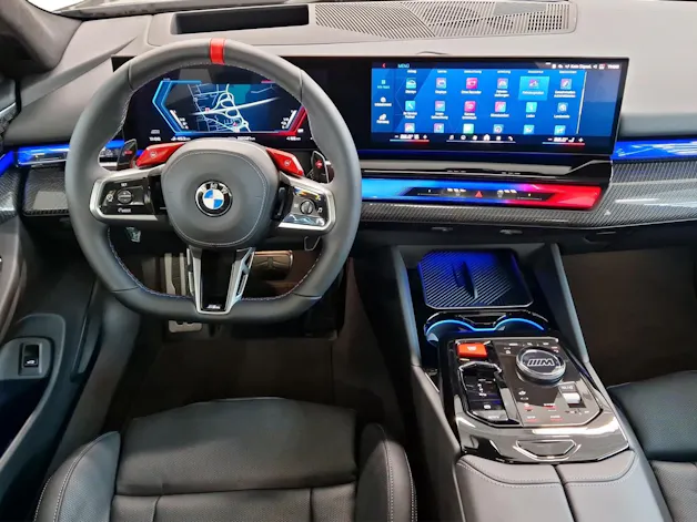 BMW M5 xDrive Touring