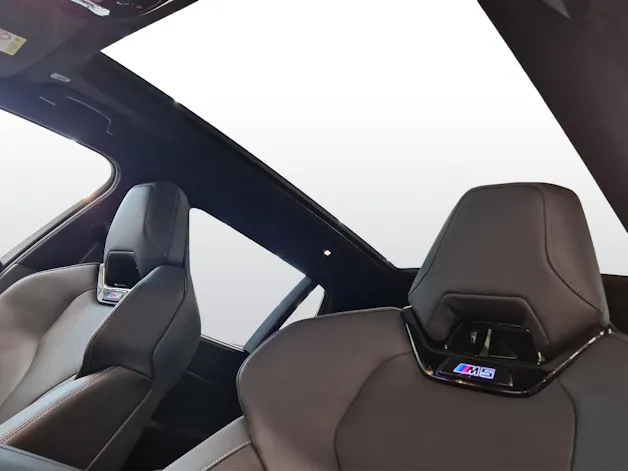 BMW M5 xDrive Touring