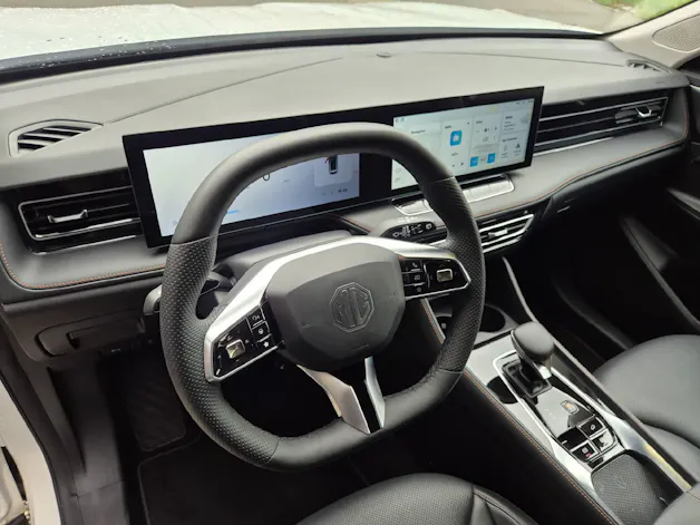 MG HS 1.5 Hybrid Luxury