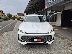 MG HS 1.5 Hybrid Luxury