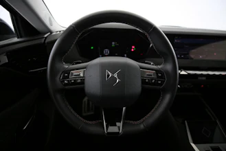 https://vehicle.imgix.net/4453629/088ca55b-2a83-4c80-8be2-8af6f26edb80.jpg
