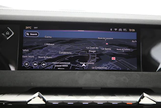 https://vehicle.imgix.net/4453629/962da956-8307-4088-804c-81fb6d5852f2.jpg