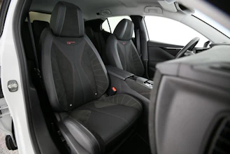https://vehicle.imgix.net/4453629/a01bfada-771d-40be-81d3-766bb8096774.jpg