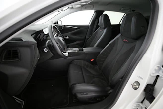 https://vehicle.imgix.net/4453629/d7eee210-c0e5-43b8-b20b-5ca856147098.jpg