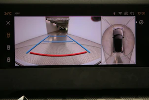 Fahrzeugbild DS AUTOMOBILES 4 1.6 E-Tense Performance Line+