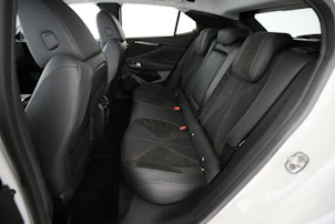 Fahrzeugbild DS AUTOMOBILES 4 1.6 E-Tense Performance Line+