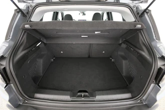https://vehicle.imgix.net/4453637/7743f18d-e2ff-4123-8ae8-f6c674569762.jpg