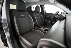 Fahrzeugbild JEEP Avenger Longitude