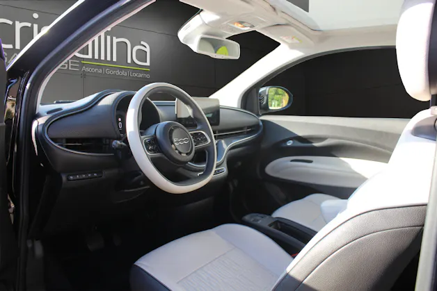 FIAT 500 La Prima