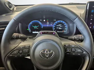 Toyota Yaris Cross 1.5 VVT-i HSD Premium AWD-i inkl. Anhängerkupplung