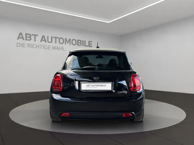 MINI F56 Cooper SE