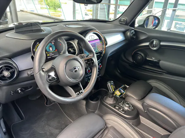 MINI F56 Cooper SE