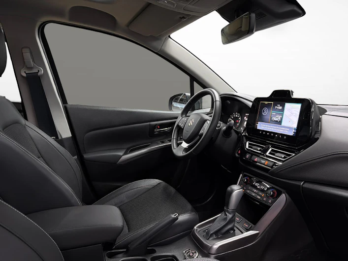Fahrzeugbild SUZUKI S-CROSS