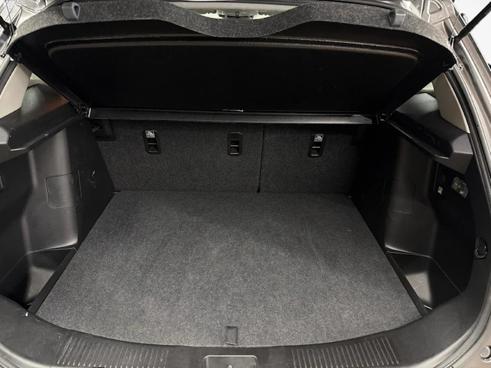 Fahrzeugbild SUZUKI S-CROSS