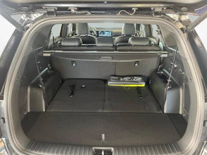 https://vehicle.imgix.net/4453677/99771fe2-0499-42cf-81fd-1078074382b2.jpg