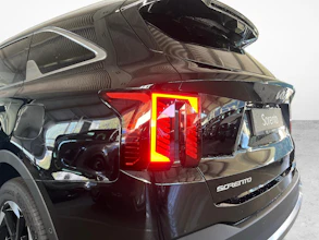 https://vehicle.imgix.net/4453677/d10f8d21-f2f9-4809-8464-1e1265fe4e1c.jpg