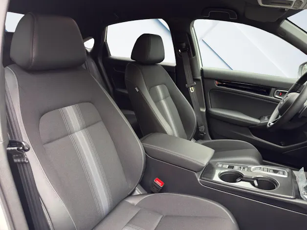 HONDA Civic 2.0 i-MMD Sport, Leasing Aktion 1.9%, inkl. Winterräder gratis im Wert von Fr. 1`600.--