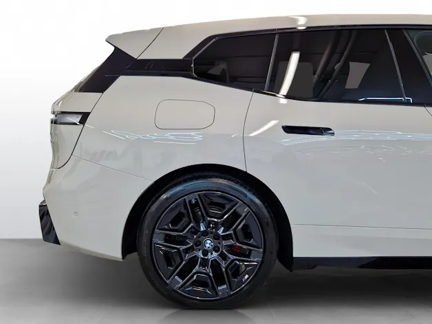 BMW iX xDrive60