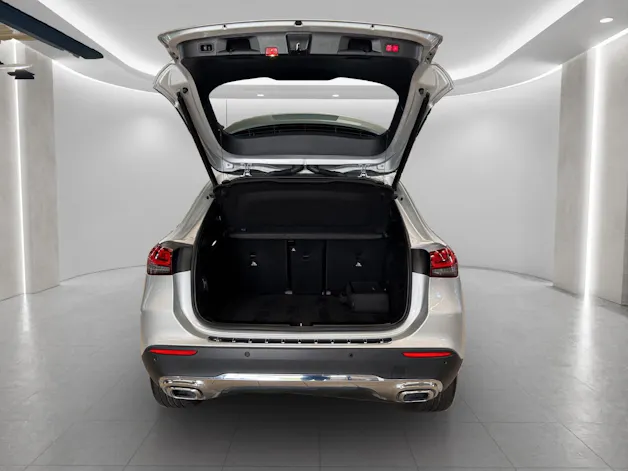 MERCEDES-BENZ GLA-Klasse H247 GLA 250 e Progressive