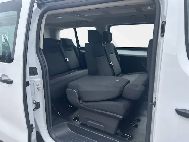 OPEL Vivaro combi XL 2.2 D 180 S/S