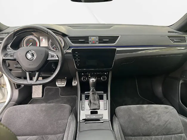 SKODA Superb Combi 2.0 TSI 280 SportLine+ 4x4 DSG