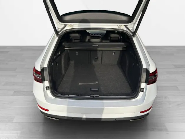 SKODA Superb Combi 2.0 TSI 280 SportLine+ 4x4 DSG