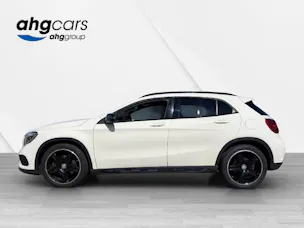 MERCEDES-BENZ GLA 250 AMG Line 4m