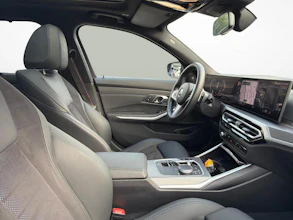 https://vehicle.imgix.net/4453811/4945ab83-2846-47f1-8783-72d3263d3ad4.jpg