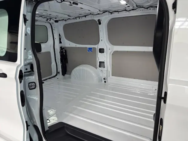FORD Transit C Van 320 L1 2.5 Duratec 233 Trend PHEV