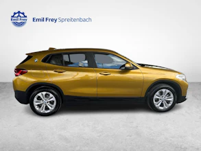 https://vehicle.imgix.net/4453850/cf29fef5-b531-4127-a569-d557949246f5.jpg