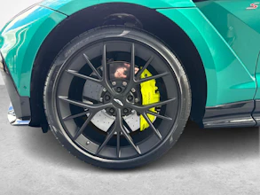 https://vehicle.imgix.net/4453869/8910ee41-e826-4f35-8cf4-4c86f059453e.jpg