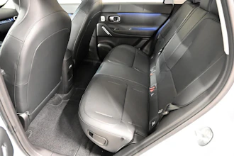 https://vehicle.imgix.net/4453873/d50340b3-1f52-4451-91d4-3f4b3507c54d.jpg