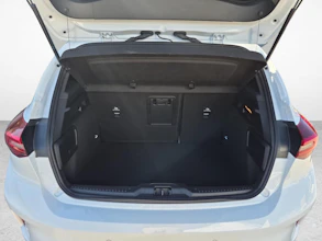 https://vehicle.imgix.net/4453876/2254c735-bd80-4022-a618-7d2878f212a1.jpg