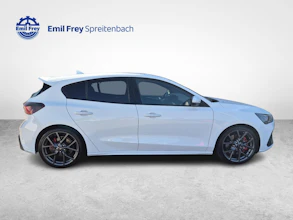 https://vehicle.imgix.net/4453876/de165250-05c3-48f6-86da-9b6c1c4232d5.jpg