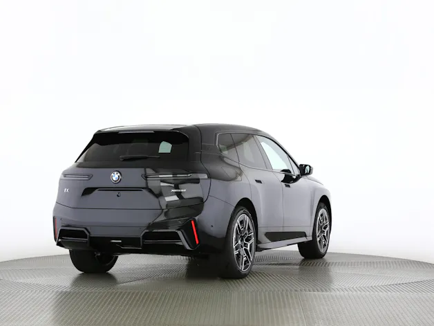 BMW iX xDrive60