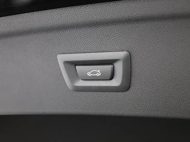 BMW iX xDrive60