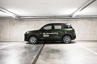 https://vehicle.imgix.net/4453879/5ca840b6-4cfe-417d-bbef-a42440856565.jpg