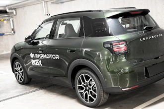 https://vehicle.imgix.net/4453879/a86995bb-6041-4273-a557-5cc3e1c5cdd4.jpg